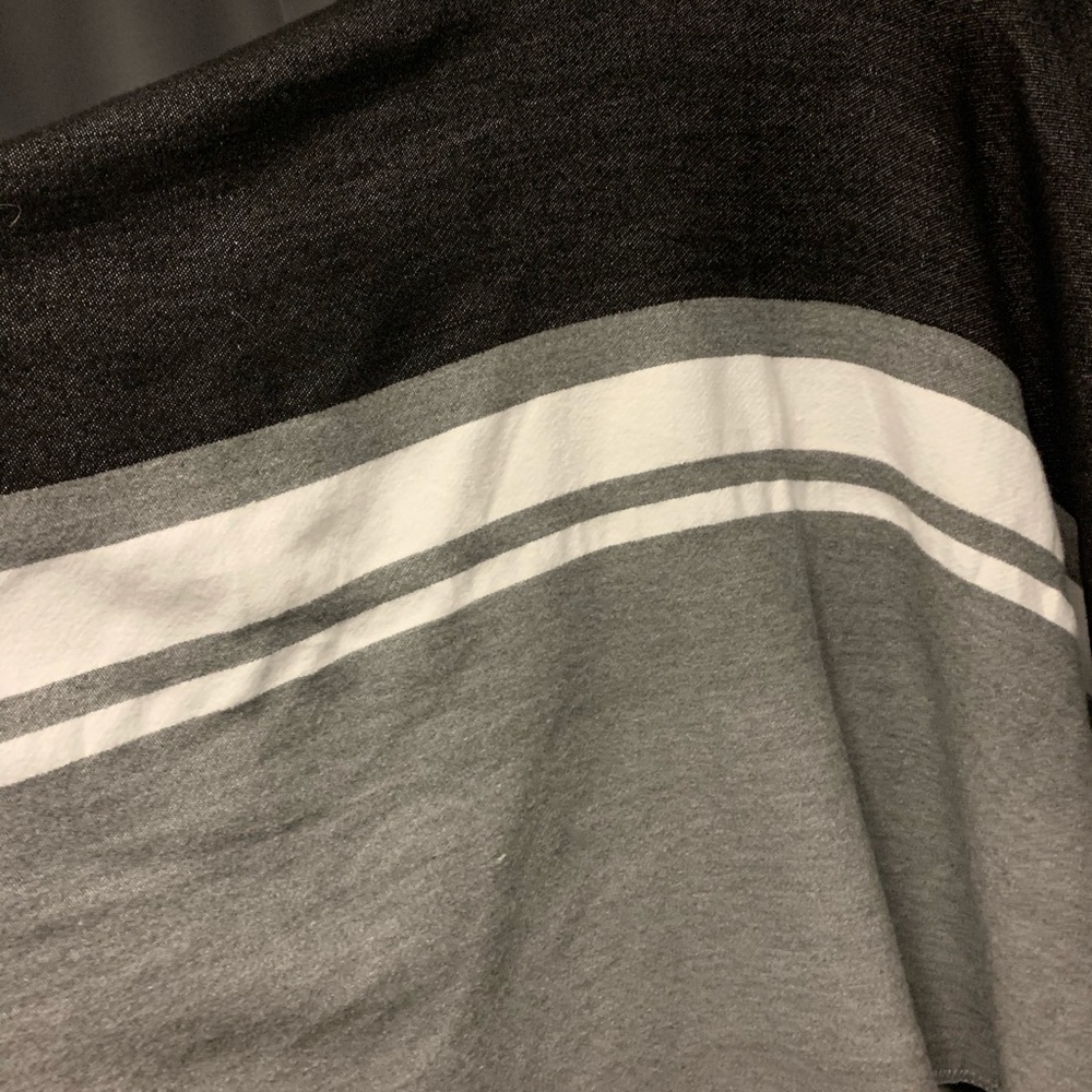 🚨Grey Striped Poncho🚨 - Picture 6 of 7
